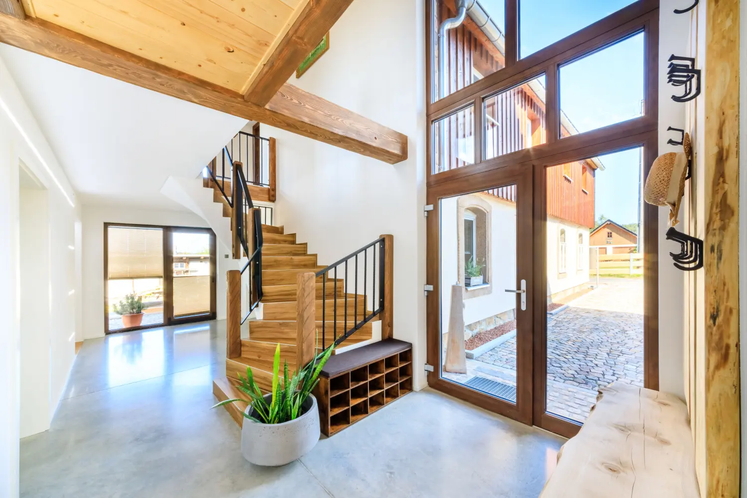 Ferienhaus Zum Gottfried - Glastür und Treppe zum Dachgeschoss